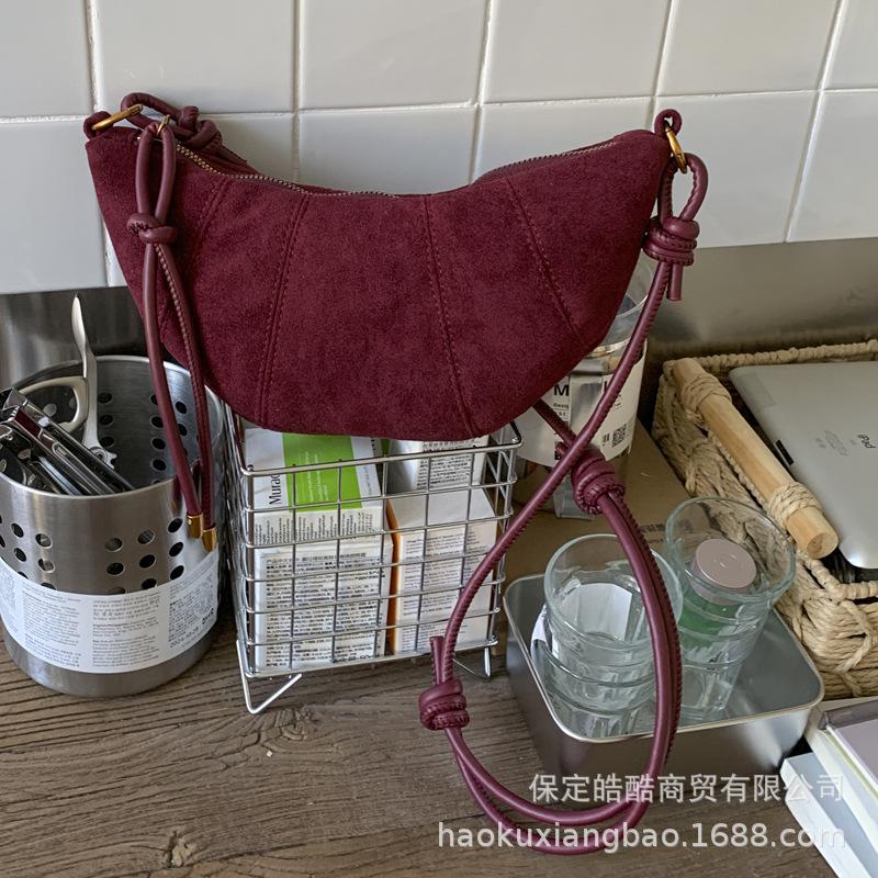 Casual Retro Suede Dumpling Bag 2025 New Fashion Trendy Autumn High Texture Single Shoulder Explosion Messenger Bag