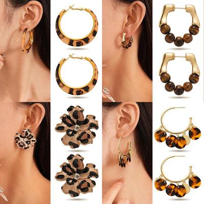Vintage Coffee Leopard Print Flower Stud Earrings - High-End Autumn/Winter Collection