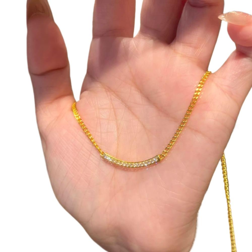 Luxe léger Haute qualité diamants incrustés fine chaîne collier simple et brillant pendentif collier breloques bijoux de mariage cadeaux