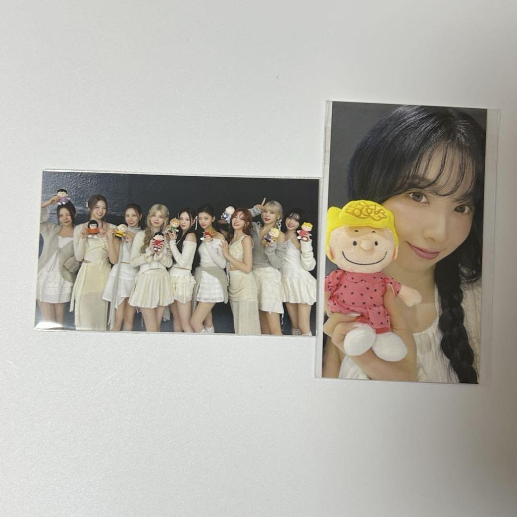 [USED] NiziU AWAKE Snoopy Limited Edition Pouch & Trading Card (Miihi, All)