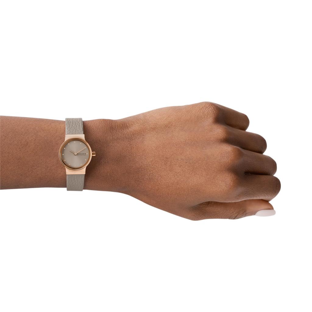 Skagen Freja Edelstahl Kleid Quarz Braun Eine Freja Lille Damenuhr, Leder/Roségold, Größe,