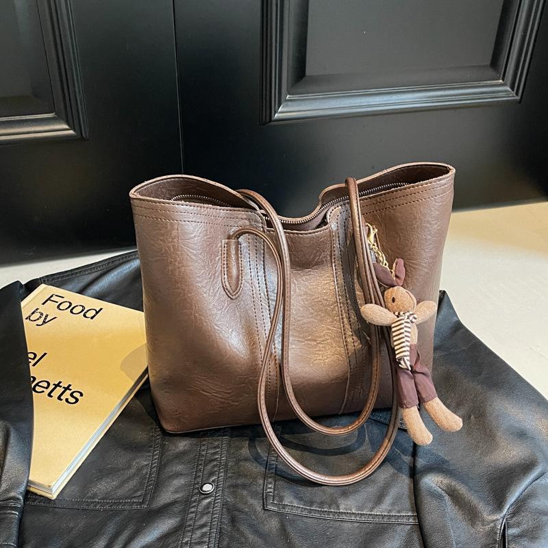 Premium Retro Large-capacity Bag Women's New Fashion Commuter Bag Shoulder Bag Popular Tote Bag