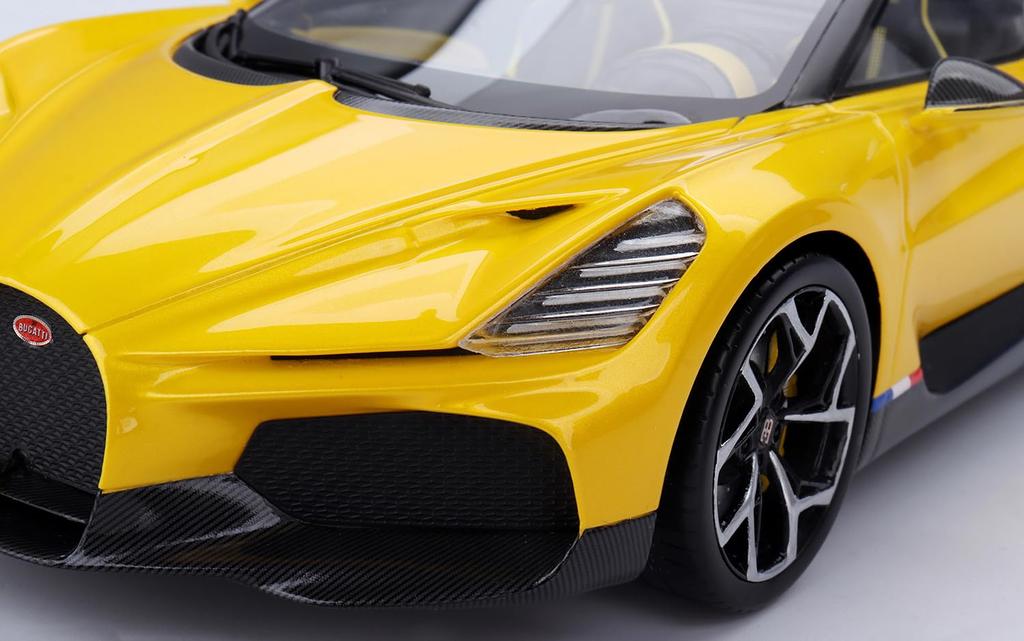 TSM MODEL Scale Bugatti W16 Mistral Yellow Finished Product TS0598 1/18