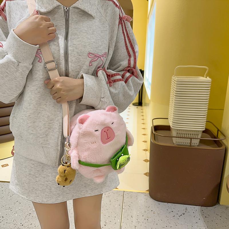 Winter New Cute Furry Cartoon Messenger Bag Versatile Capybara Bag Student Mobile Phone Bag