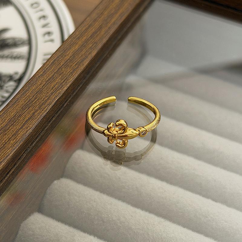 Vintage Light Luxury Gold Iris Diamond Zircon Ring Medieval Vintage Stacked Ring Adjustable opening