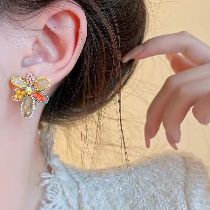 Crystal Flower Stud Earrings Annual Design Premium Earrings Exquisite Versatile Earrings Women