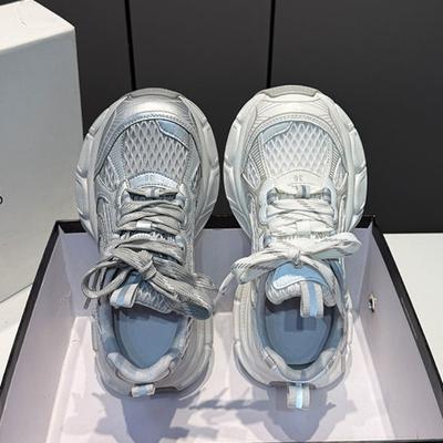 Neue Trendige Dad Shoes mit einer Biskuitboden-Sohle und Modische Schnür-Freizeitschuhe