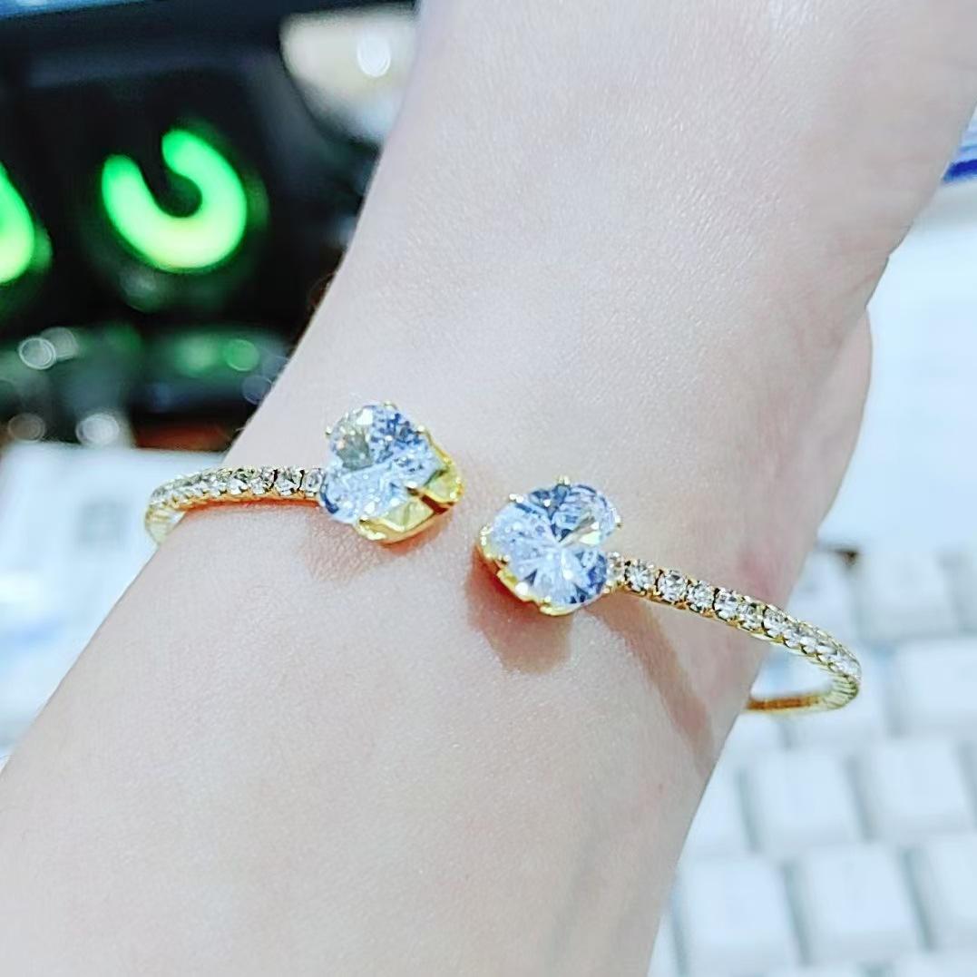 

European and American fashion alloy jewelry, 1 single row peach heart rhinestone pearl bracelet, women s open mouth bracelet, one piece золотой