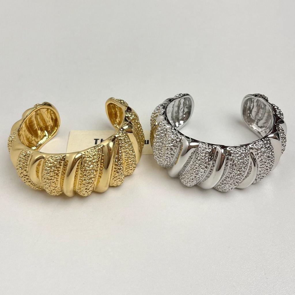 Heavy Industry Has a High-end Feel Wide Version Women's Light Luxury High-end Exquisite Bracelet
