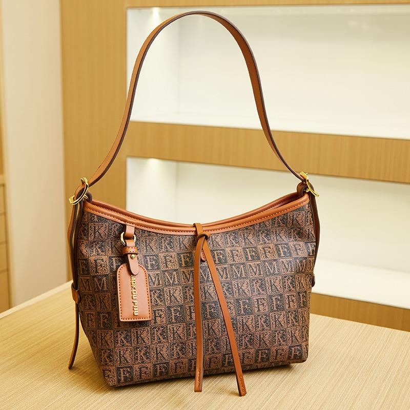 Large Capacity Mother and Child Bag Contrasting Color Printed Shoulder Bag Versatile Fashion Tote Bag Temperament Women's Baguette Underarm Bag Women