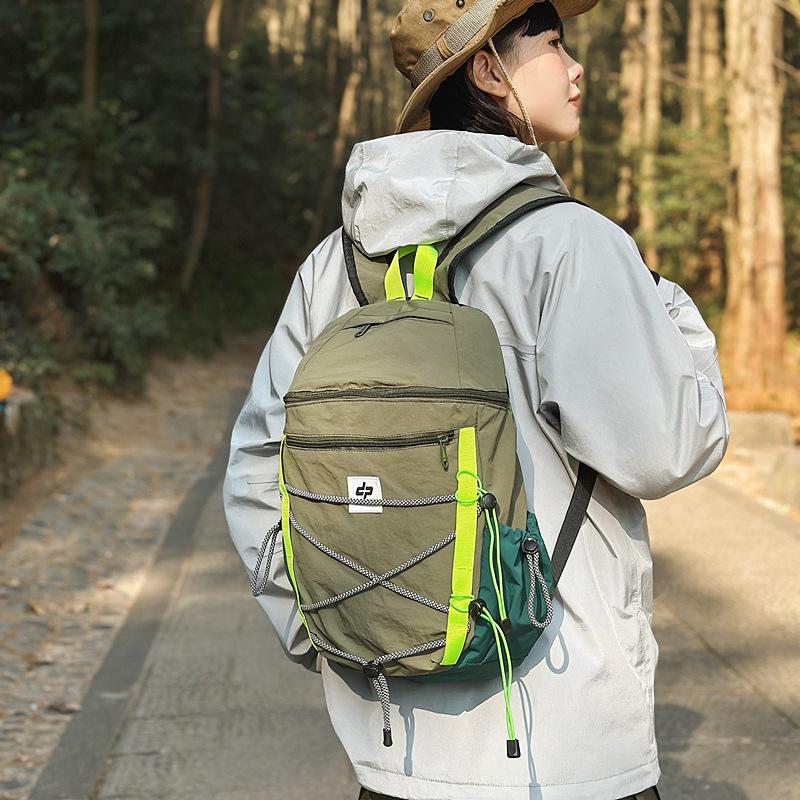 Japanese fashion workwear color-blocking outdoor sports backpack new junior high school and high school student schoolbag
