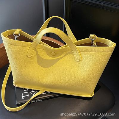 Niche Simple Hand Carry Tote Bag Women's 2025 New Korean Version Trendy Fashion Shoulder Bag High-end Sense Messenger Child and Mother Bag