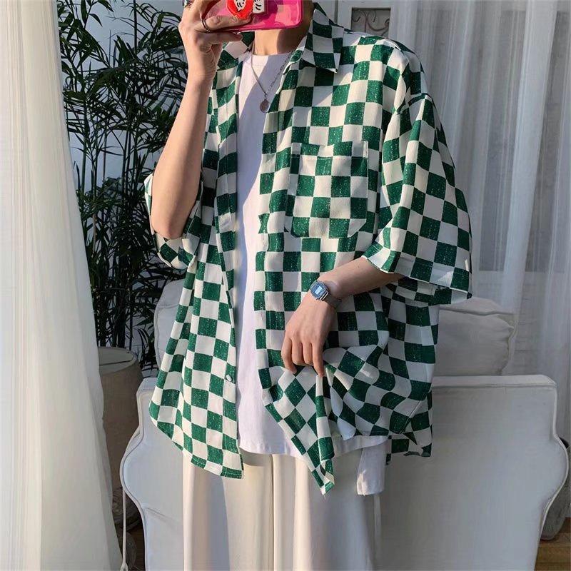 

2022Весенний стиль Гонконга. Индивидуальная рубашка с короткими рукавами. Мужская драпированная ниша. Красивая рабочая одежда с рюшами.