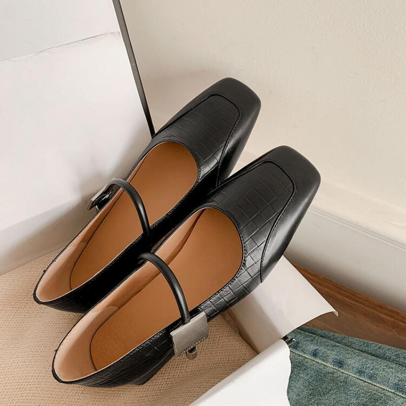 

New women s fashion single shoes non-slip beef tendon sole square head buckle low-heeled sheepskin women s shoes women wear small leather shoes in a 40 чёрный