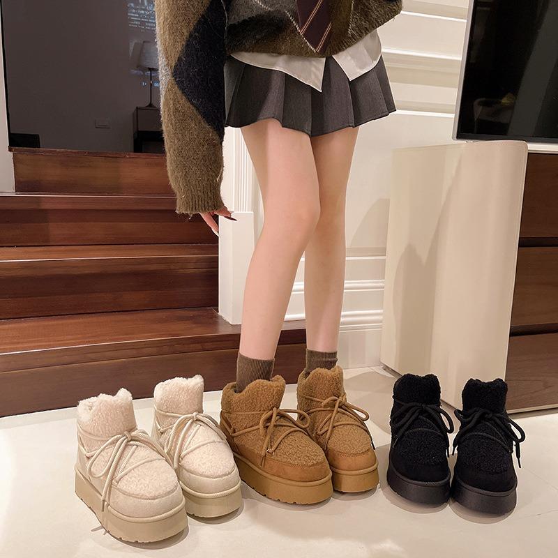 Thick-soled cross-straps, new fashionable velvet and thickened thermal short tube in autumn and winter, one-pedal elastic snow boots.