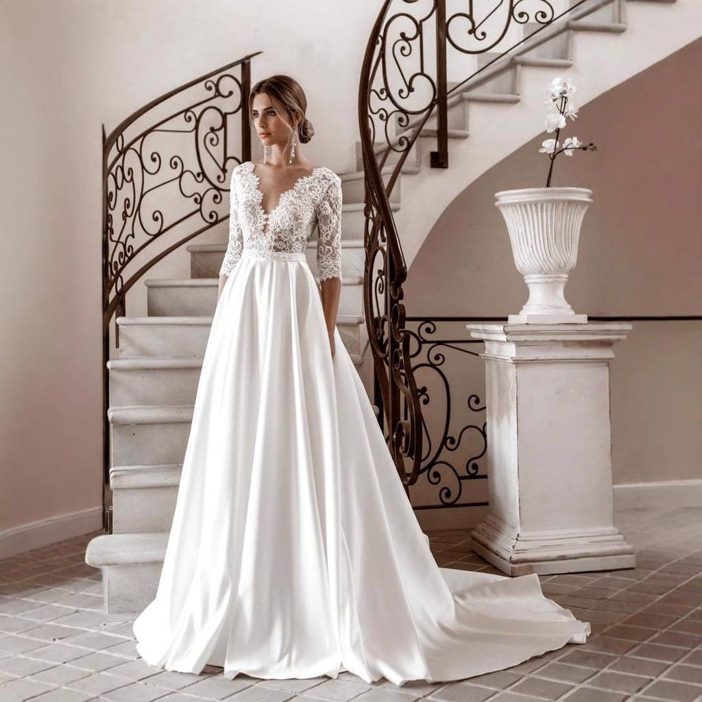 European and American New Wedding Dress Crew Neck Lace Long Sleeve Satin Thin Can Be Ordered Large Size