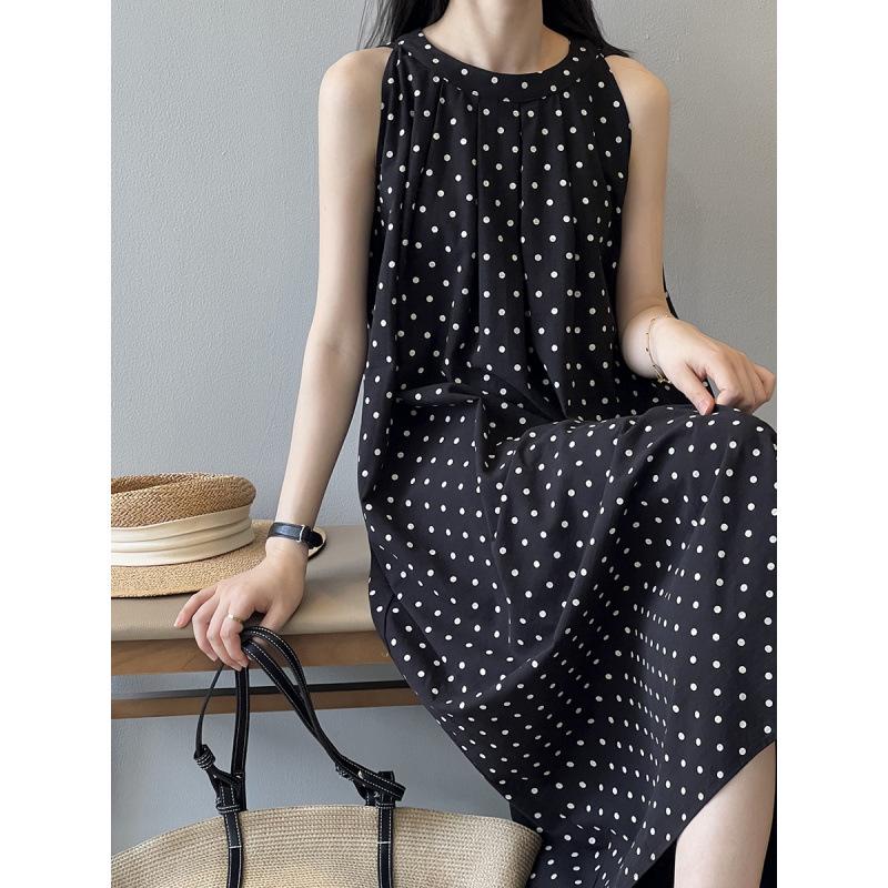 

Sleeveless Halter Polka Dot Linen Tank Dress - Naples Light Color Long Skirt in Old Money Style M чорний