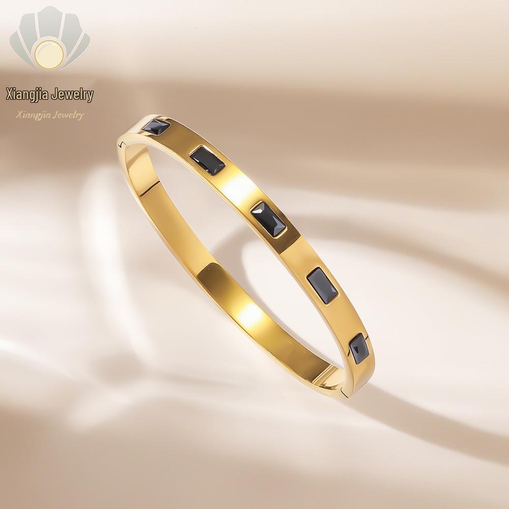 Emerald Square Diamond Titanium Steel Star Bangle - Luxury European/American Bracelet for Women