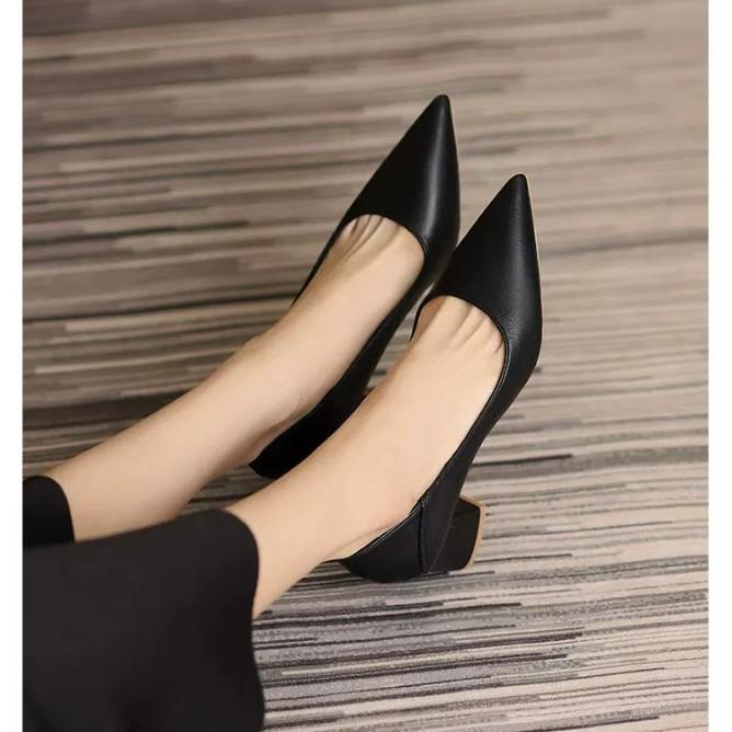 French light mouth low heel soft sole round head single shoes women's 2025 one-pedal soft leather fashion versatile grandma shoes thick heel