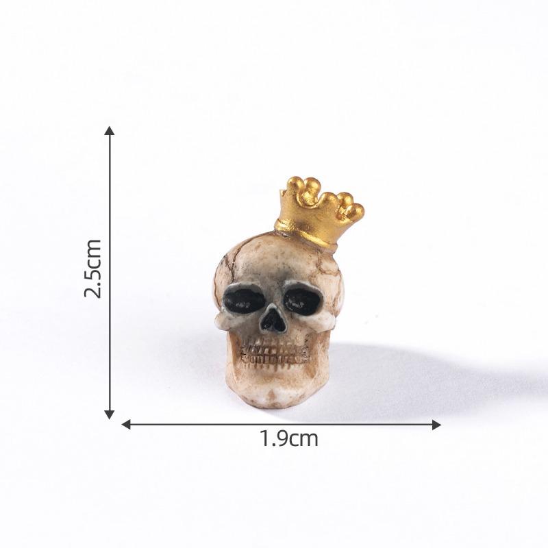 Halloween Skull and Bat Figurine Decorative Accessories Mini Micro-landscape Ornaments