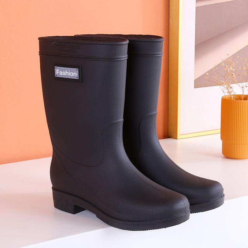 

Waterproof rain shoes women s winter mid-tube work rubber shoes warm fashion water boots rain boots water shoes adult non-slip kitchen 41 чёрный