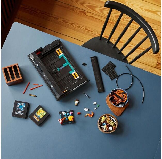 LEGO ICONS 10306 Atari 2600