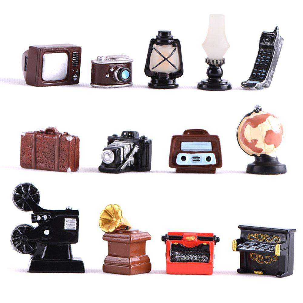 Antique Toy Resin Dollhouse Ornaments Telephone Mini Pianos TV Model Furniture Figurine