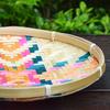 1 Stück Bunter Mehrzweck-Aufbewahrungskorb Traditionell Gewebt Handgeflochten Bambus Dekorativ Flach Künstlerisch 25cm