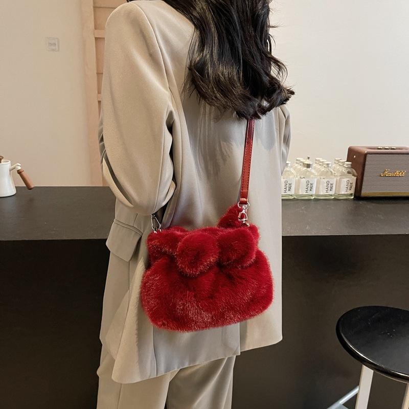 Fashion Messenger Bag Women's Casual Plush Bag Plush Bag Plush Handbag Bucket Bag