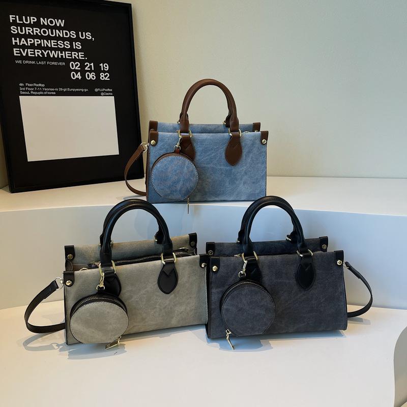 New bag women's trend casual simple messenger bag popular contrasting color women's handbag commuter tote bag