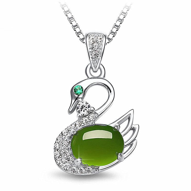 Elegant white swan pendant, hot-selling Hetian jadeite swan pendant, silver necklace, Qixi Festival gift for girlfriend