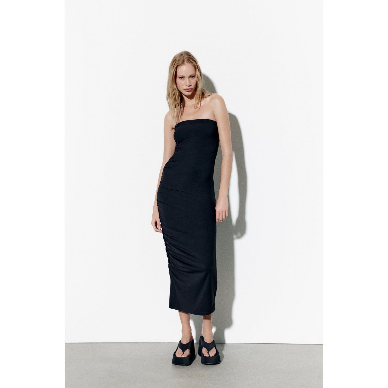 

MIDI DRESS WITH DRAPED DETAIL