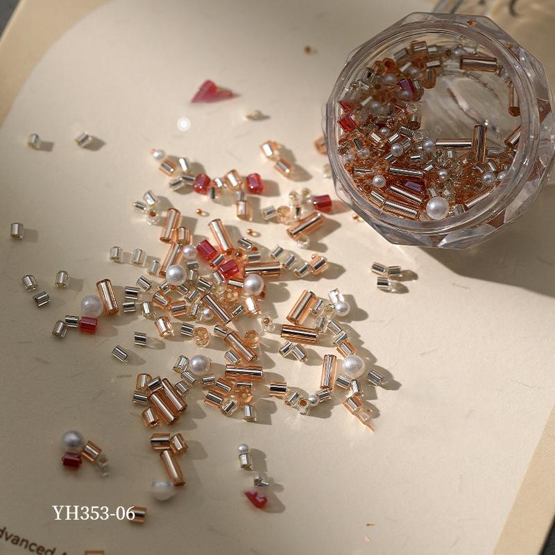 

Ультратонкие блестящие смешанные блестки для ногтей, УФ-гель, акриловые голографические блестящие хлопья, подвески для маникюра для женщин, принадлежности для ногтей YH353-06