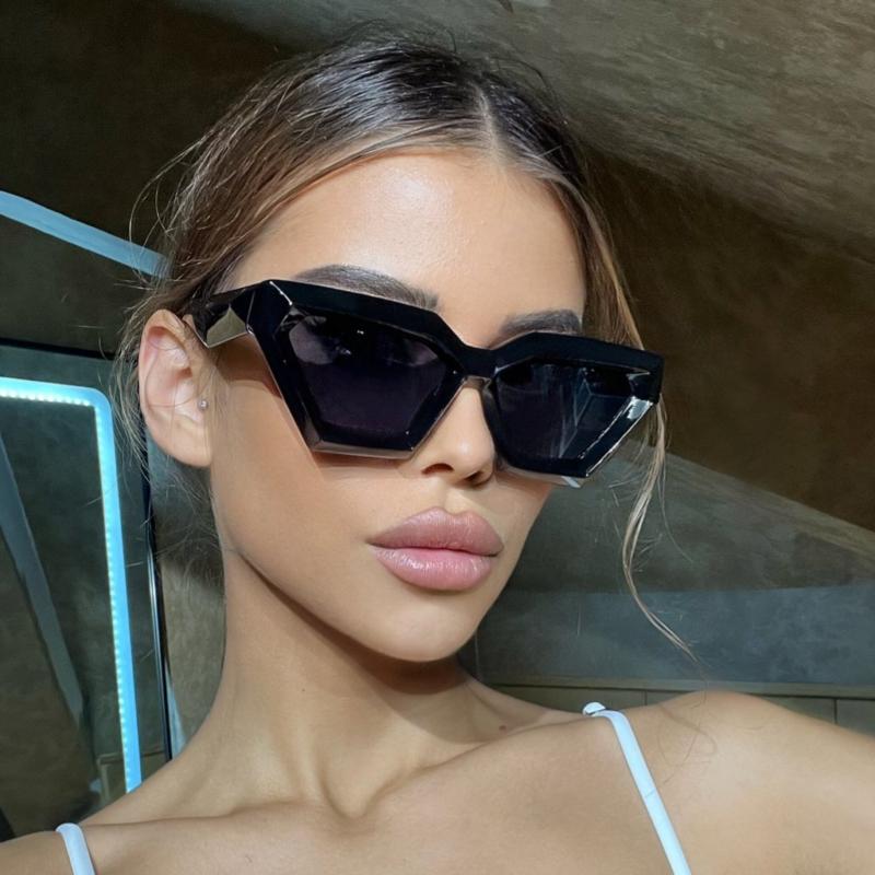 

Модные новые солнцезащитные очки в маленькой оправе, персонализированные унисекс, роскошные дизайнерские очки для мужчин и женщин, универсальные очки для уличной стрельбы