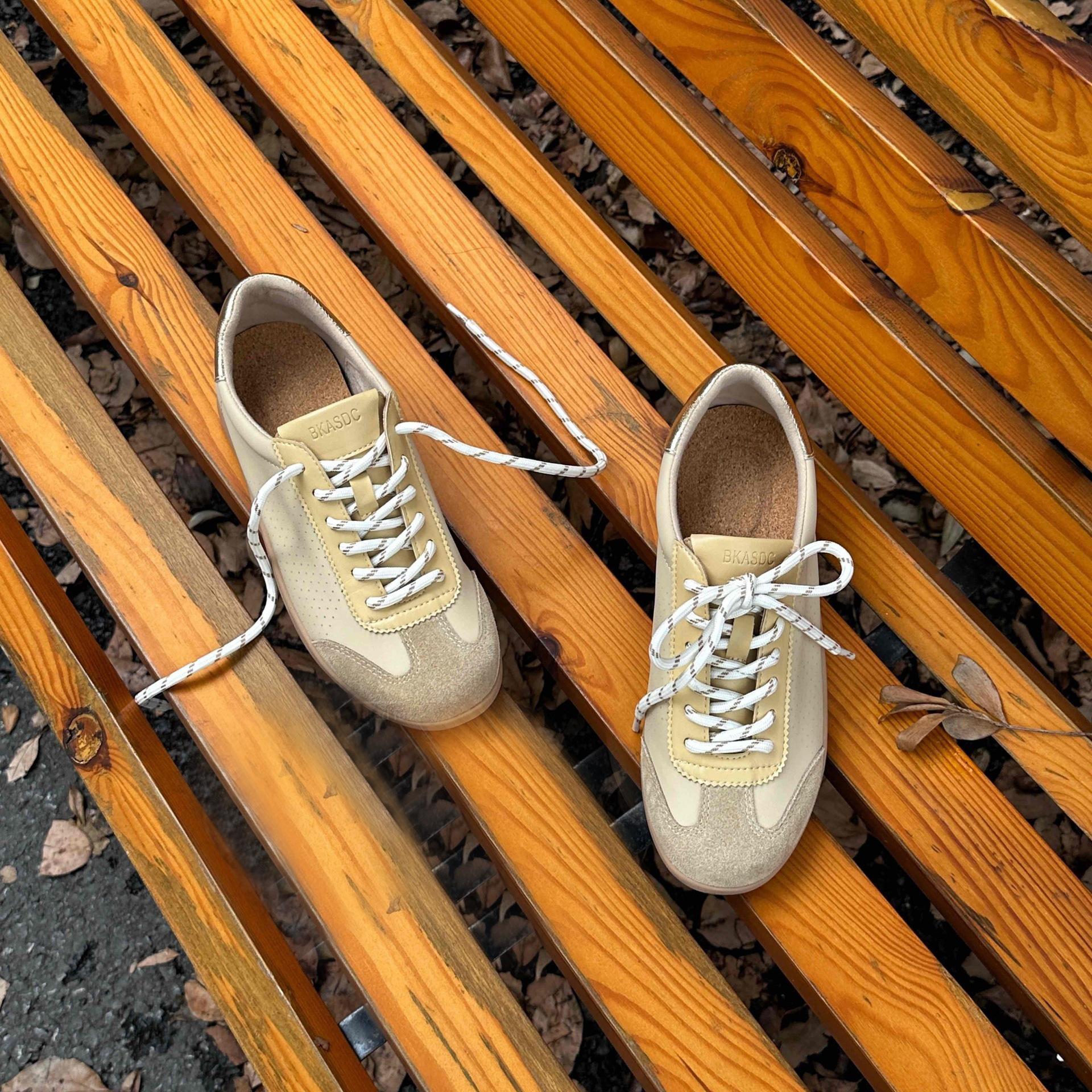 

Star with the same round head contrasting colors casual versatile little white shoes fashionable and comfortable breathable lace-up sports little whi 40