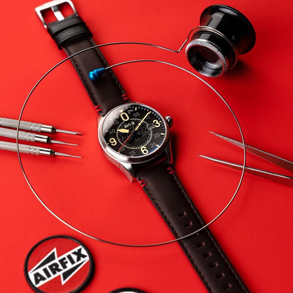 AVI-8 Spitfire Smith Automatic Airfix Edition Granite Black Dial AV-4090-08 Men's Watch