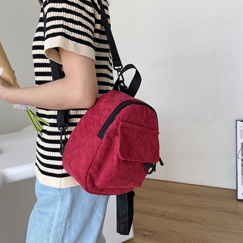 

Cute versatile mini shoulder small satchel 2025 new literary and retro casual small bag backpack women чорний
