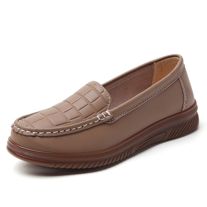 Women's casual plate-size spring and summer breathable loafers, 100% genuine leather shoes, fashionable women's flat work shoes