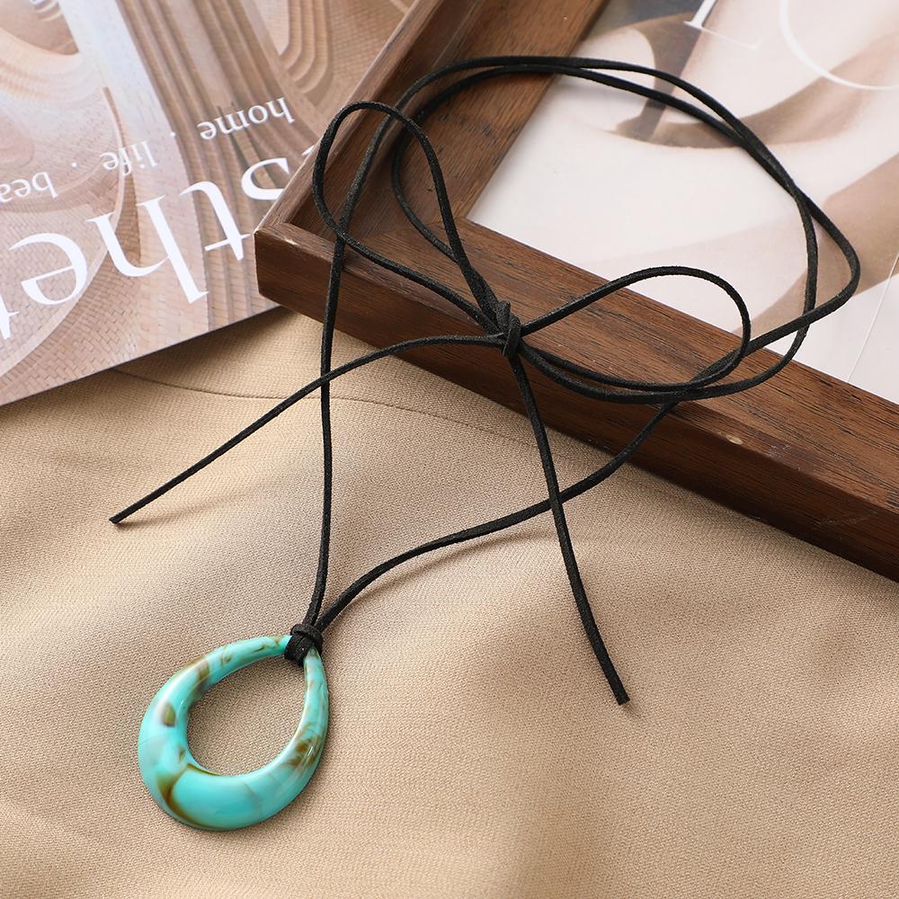 Diy T-Shirt Sweater Chain Vintage Water Drop Pendant Necklace Women Gothic Black Leather Wax Thread Rope Choker Necklace