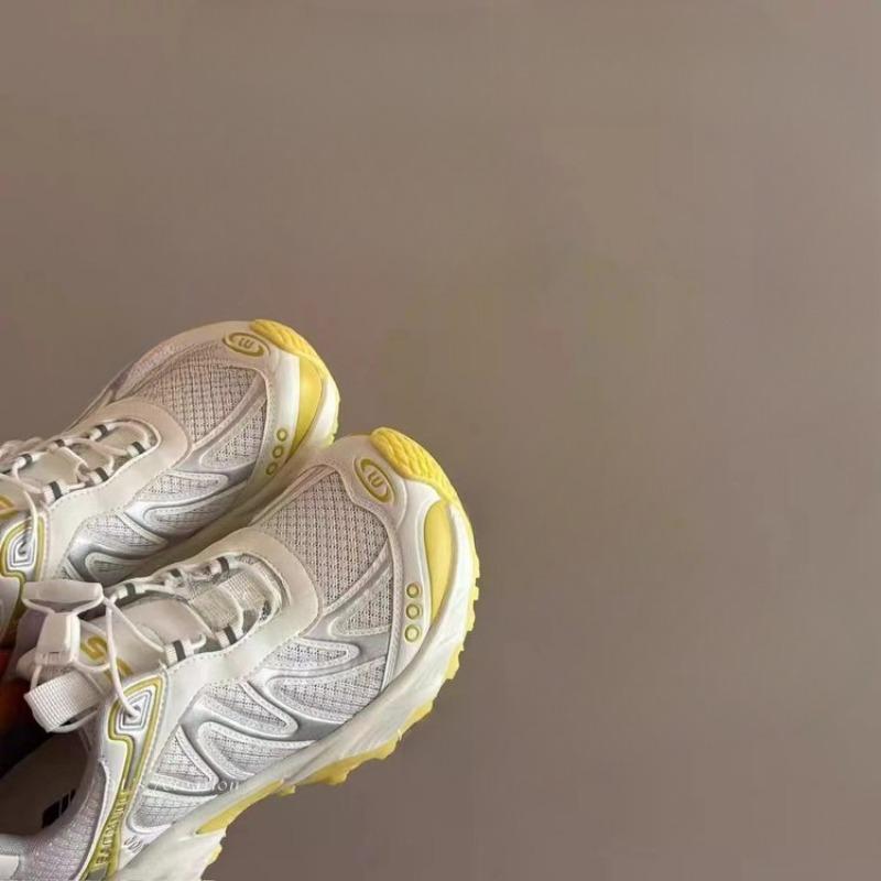 New Breathable and Versatile Hiking Shoes Thick-soled Sports and Casual Shoes Dad Shoes