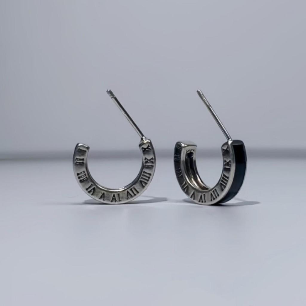High-End Black Earrings for Women: Unique, Simple Spring Studs