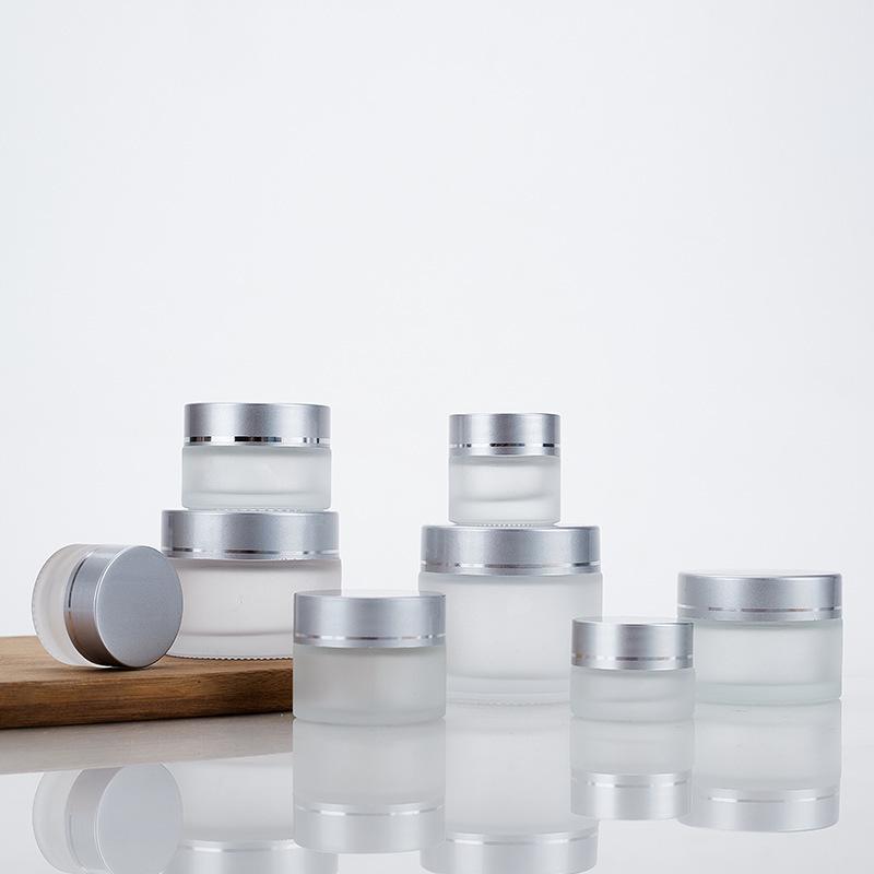 Kosmetikgläser aus Milchglas: 5g Maske, 30g Creme, 10g Augencreme Probeflaschen