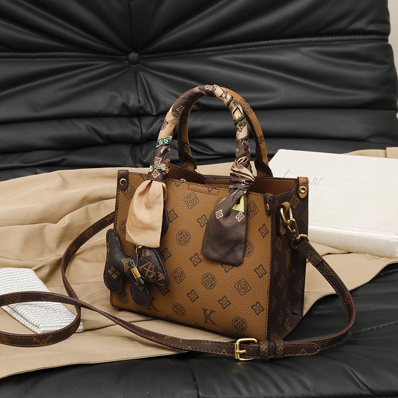 High-end new temperament light luxury fashion handbag versatile shoulder messenger bag tote bag women