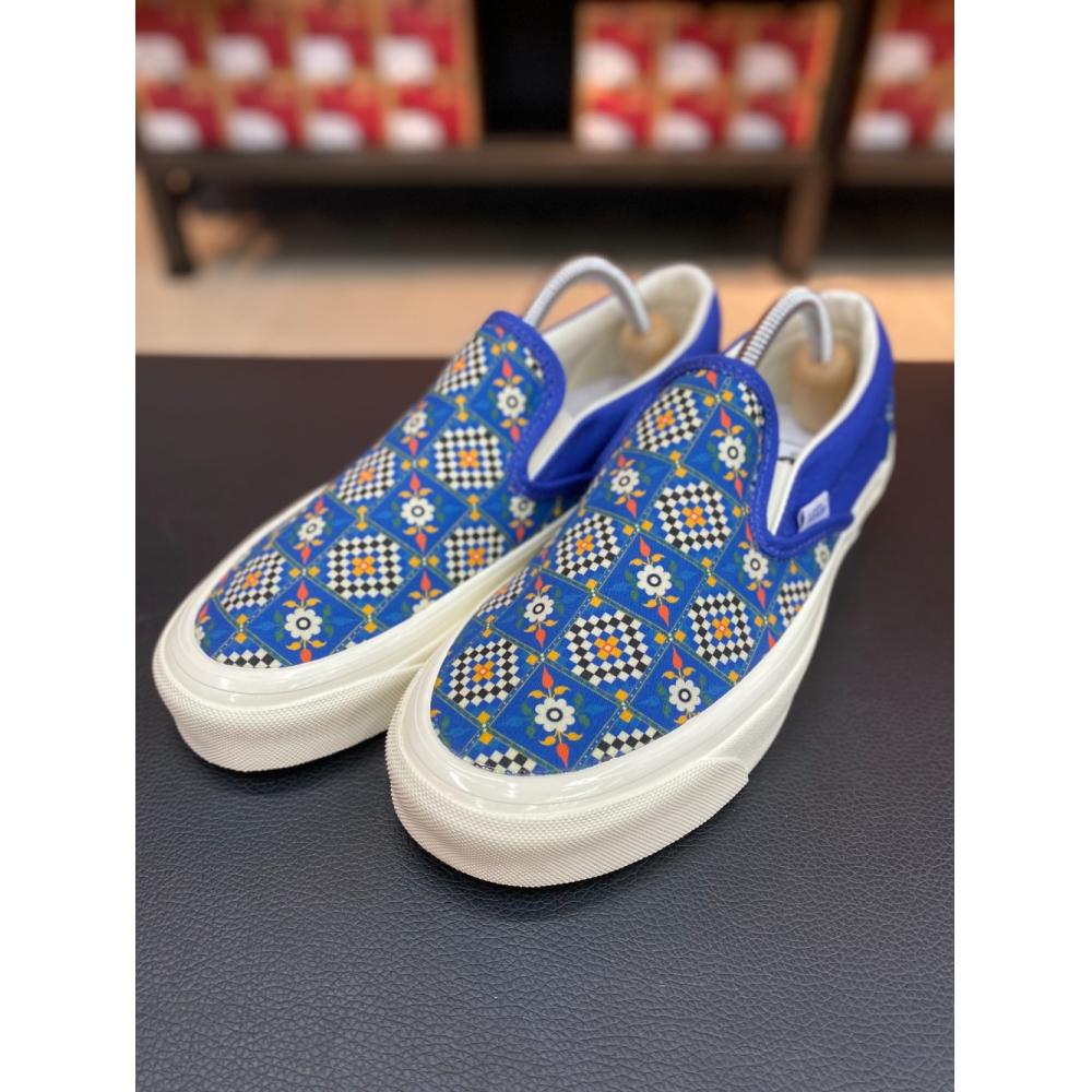 

Vans Unisex Classic Slip On 98 Dx Sneaker Classic Slip On 98 Dx VN0A5KX8B0S