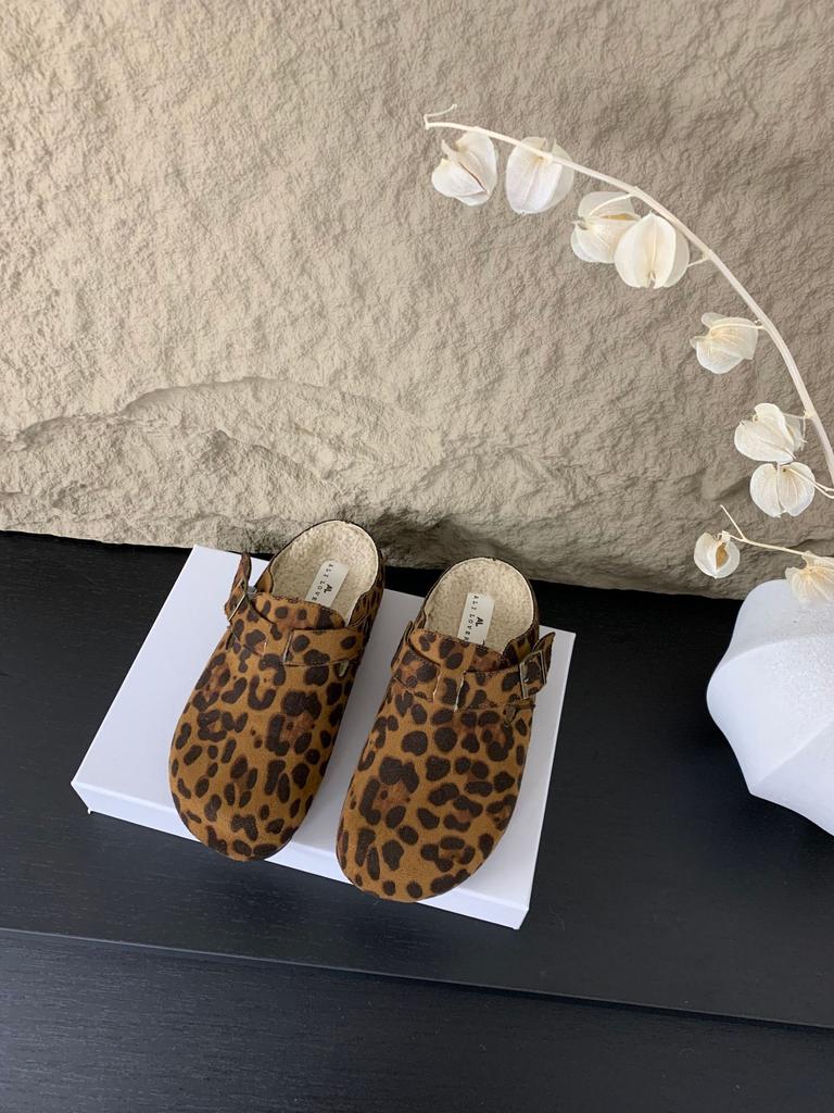 Baotou half slippers women's outer wear 2025 autumn and winter new platform French retro velvet shoes