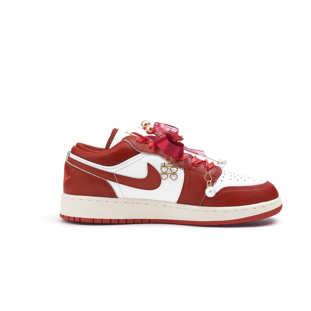 Jordan Air Jordan 1 Slip Resistant Abrasion Resistant Low Top Vintage Basketball Shoes Women's Red FJ3465-160(Team354-)