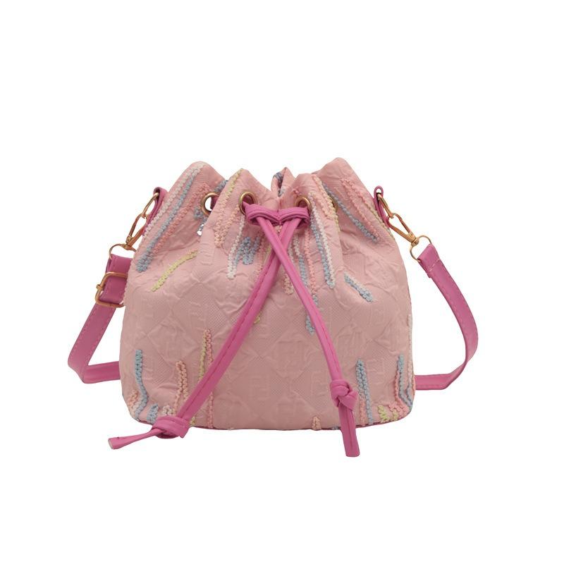 Women's bag new niche design personalized fashion trend bucket bag niche beautiful simple messenger bag