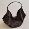 Niche Fashion Leopard Print Design Handbag Women'S Retro Versatile Shoulder Underarm Bag Large Capacity Tote Bag Tide