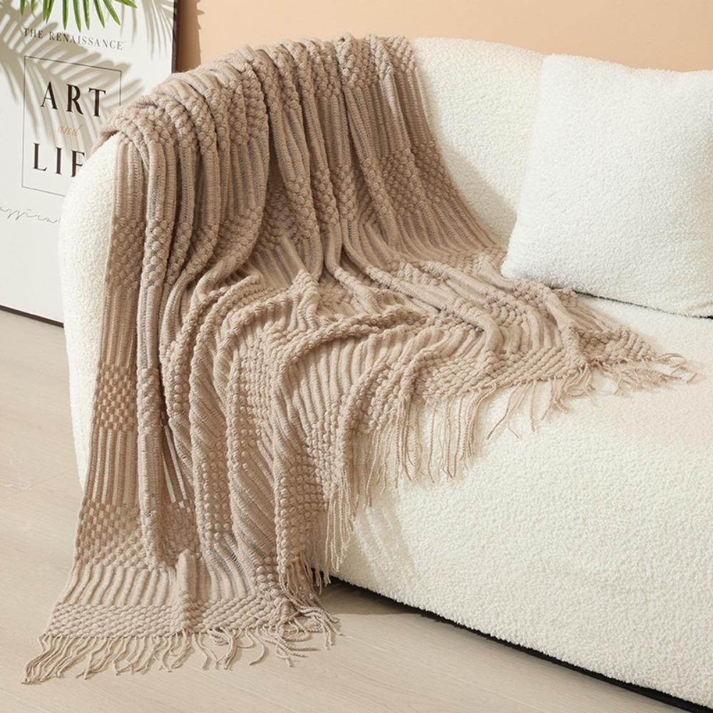 Atmungsaktive nordische Strickdecke Hautfreundliche Nickerchen-Decke Universelle Sofa-Karodecke Hotel