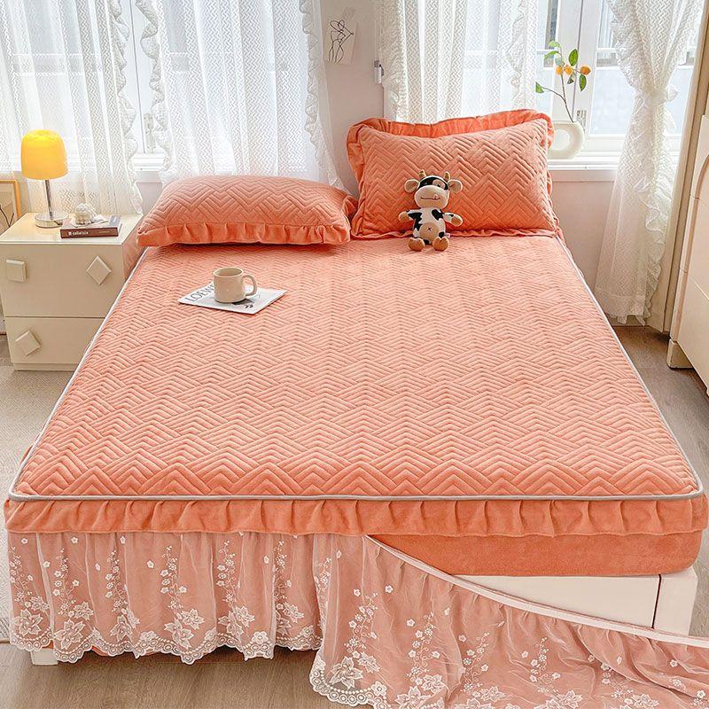 Warm Peach Velvet Clip Skirt Three-Piece Princess Style Lace Bedspread Thickened Short Plush Anti-Slip Mattress Protector Dream Bedding Set